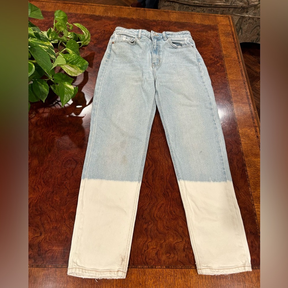 Women’s white-dipped jeans